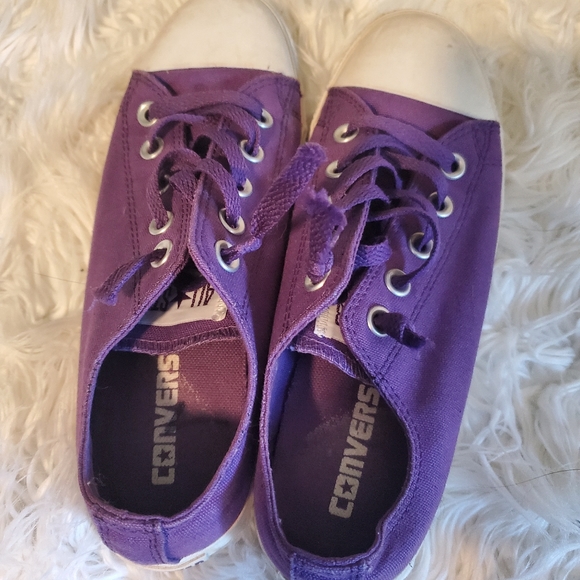 Sneakers - Picture 2 of 6